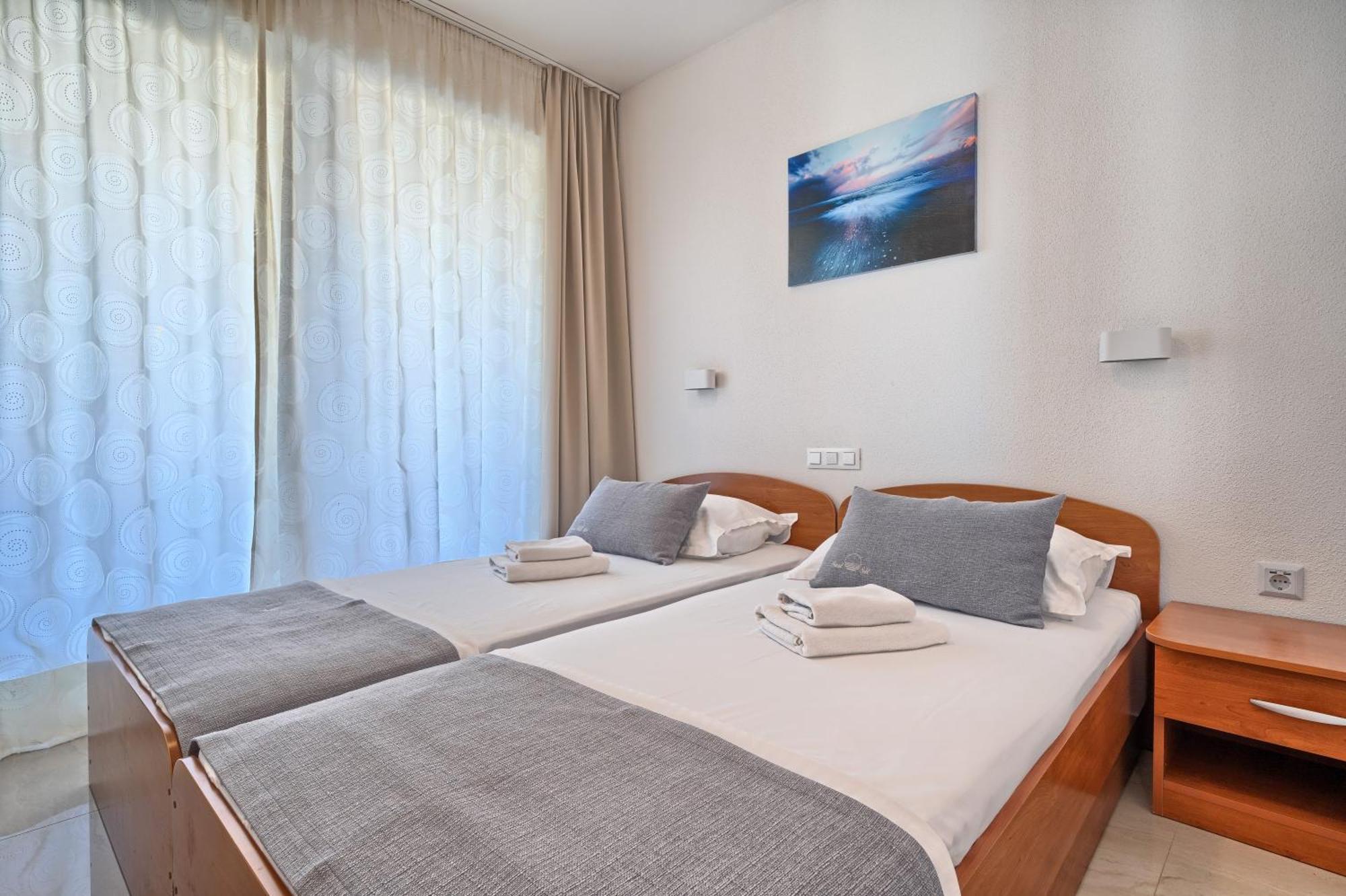 Sunset Split Rooms Podstrana Zimmer foto